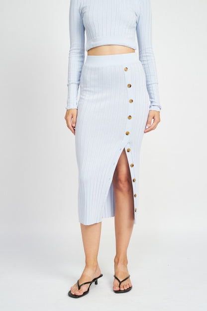 MIDI SKIRT WTIH SIDE BUTTON DETAIL