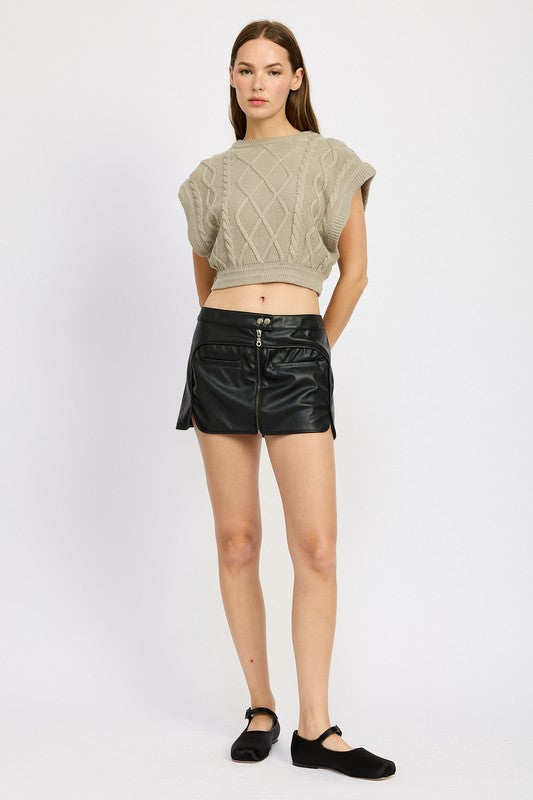 CABLE KNIT CROP VEST TOP