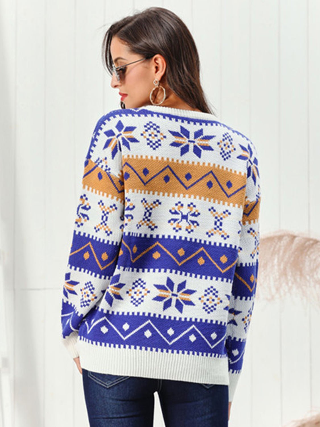 Snowflake Pattern Round Neck Sweater - Vivelamode Boutique